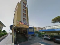 Hotel Mondial 3*