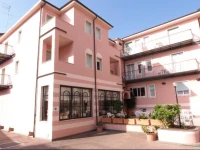 Hotel Mambo 3*