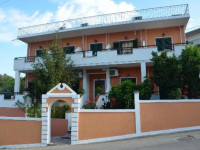 Filoxenia Apartments