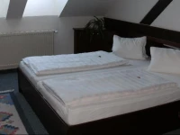 Pension Am Rosenhugel 2*