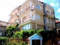 Apolonia 3*
