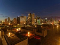 Raffles Makati 5*