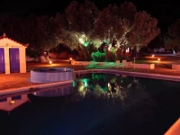 White Rock Apartments 4*