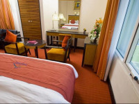 Rayan Hotel Corniche