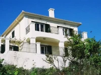 Villa Flora 2*