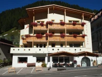 Hotel Edda 3*