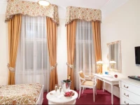 Alqush Downtown Hotel 4*