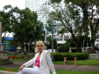 Aurola Holiday Inn