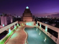 Karnmanee Palace Hotel 3*