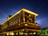 Marvelux Hotel