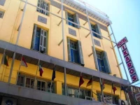 Ikaros Piraeus 1*