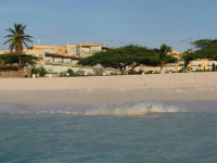 Oceania Deluxe Beachfront Resort
