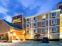 Quality Inn & Suites West Chase