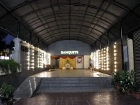 Abbott Hotel 3*