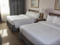 Piccadilly Inn Airport