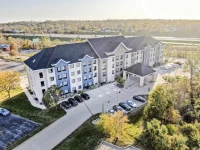 Hawthorn Suites by Wyndham Cedar Rapids 3*