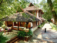 Punamada Lake Resort Alleppey
