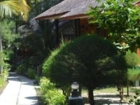Kontiki Meno Hotel 1*