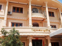 Phoumixay Hotel