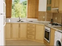 Lakeside Villa 2*