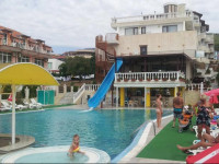 Corona Hotel