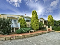 Dunmoylen House 1*