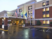 Holiday Inn Express Reston Herndon-Dulles Airport