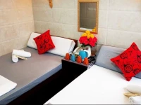 Days Hotel 2*