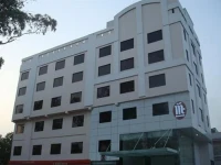 MC International 3*