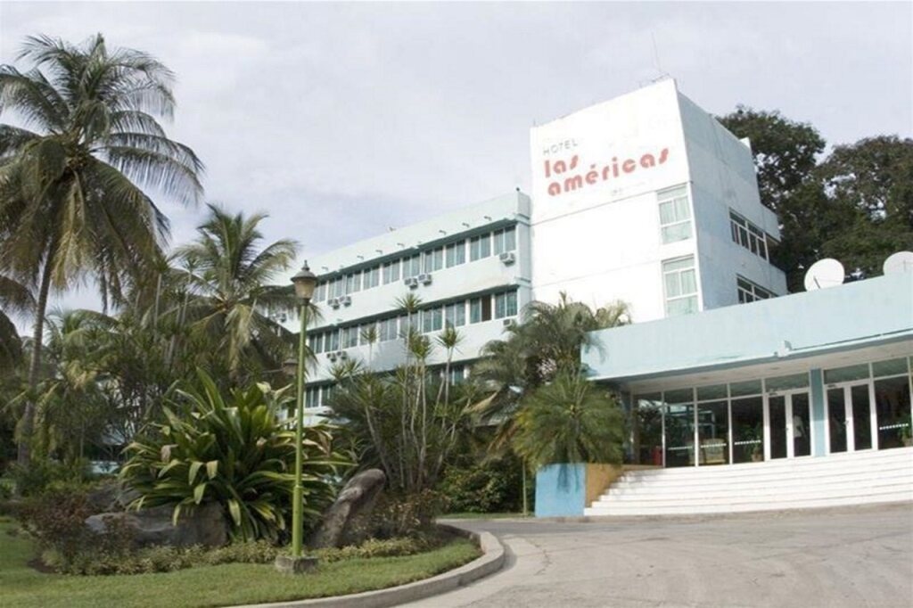 Las Americas 3*
