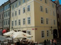 Cerna Liska 4*