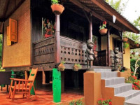 Tanah Merah Resort & Gallery