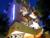 Aldebaran 3*