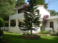 Paraschos Studios 