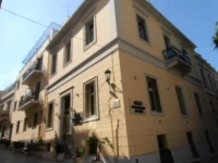 Acropolis House 2*