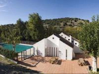 Albergue Inturjoven El Bosque