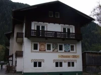 Pension UHL 3*