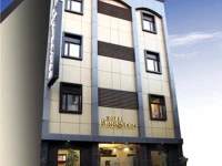 Kingston 3*