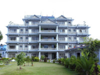 Hotel Crown Himalayas