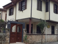 Candles House