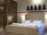 Home 4*