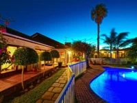Bayside Guesthouse 4*
