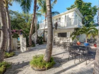 Rock House Harbour Island 5*