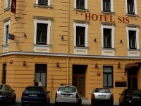 Gallery Hotel SIS 4*