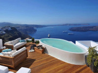 Aqua Luxury Suites