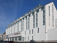 InterCityHotel Darmstadt 4*