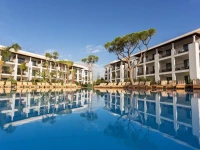 Pine Cliffs Resort 5*