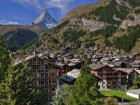 Holiday Zermatt Hotel  3*
