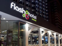 Flash Hotel