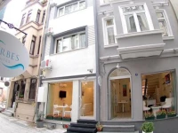 Forbes Suites 1*